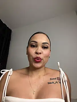 FOX LATINA online show from April 2026 01:15:01 AM