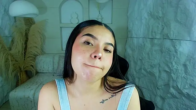 ambarina r online show from October 2025 03:14:01 AM