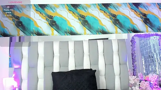 IsaDiiaz online show from April 2026 06:51:01 AM