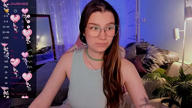 Snapshot of LinaBlossom_ chatting on July 2026 03:13:01 AM LinaBlossom online show from July 2026 03:13:01 AM
