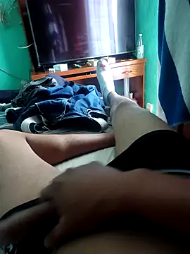 Snapshot of Carlos27hot chatting on October 2025 07:34:01 PM Carlos27hot online show from October 2025 07:34:01 PM