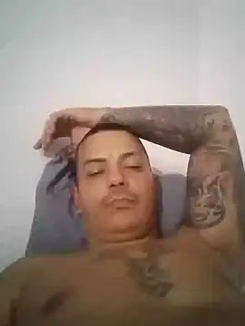 MaximoHall86 online show from October 2025 03:58:01 AM