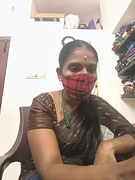 Snapshot of Tamil_Yalini12 chatting on July 2026 05:19:02 PM Tamil Yalini12 online show from July 2026 05:19:02 PM