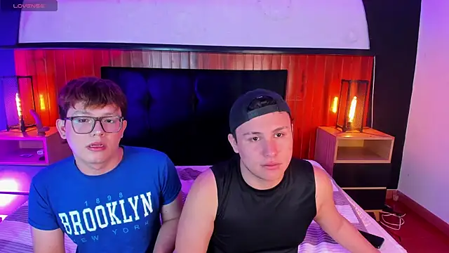 Boy2Boy Aheat online show from September 2025 08:46:01 PM