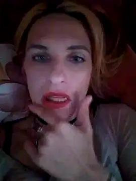 Snapshot of LaraDiva7799 chatting on October 2025 10:45:01 AM LaraDiva7799 online show from October 2025 10:45:01 AM