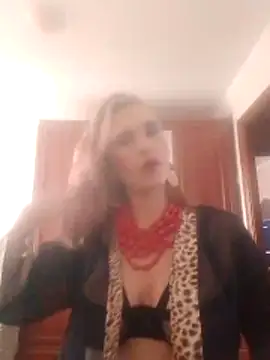 Snapshot of LaraDiva7799 chatting on October 2025 10:52:02 AM LaraDiva7799 online show from October 2025 10:52:02 AM