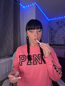 MaciiMayy online show from June 2026 11:27:02 PM