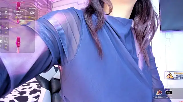 Snapshot of TahiyaMuley_ chatting on November 2025 07:48:02 PM TahiyaMuley online show from November 2025 07:48:02 PM