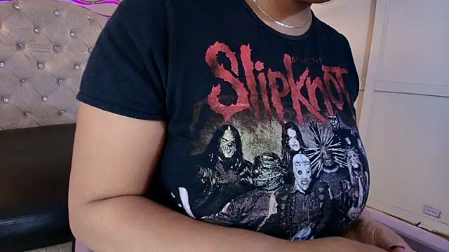 Snapshot of TahiyaMuley_ chatting on November 2025 11:58:02 PM TahiyaMuley online show from November 2025 11:58:02 PM