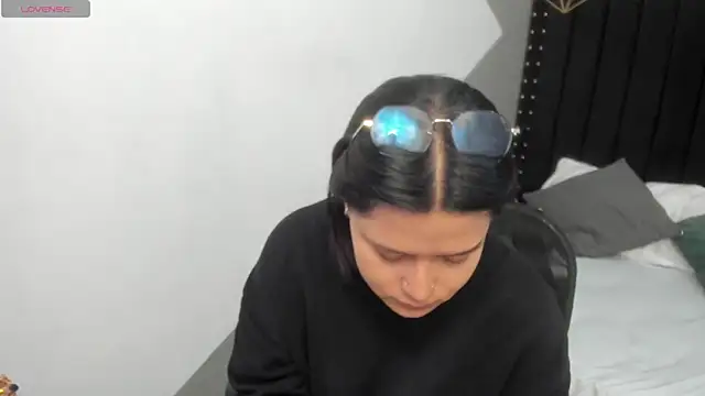 mayukim online show from November 2025 11:44:02 AM