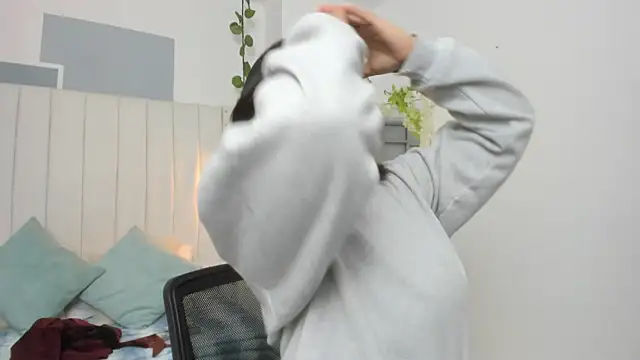 mayukim online show from November 2025 11:05:02 AM