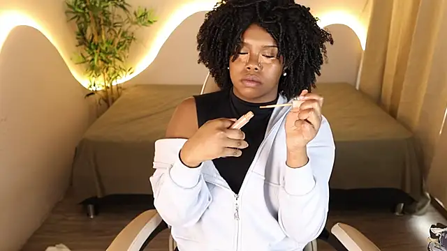 kehlannis  online show from November 2025 07:46:02 PM