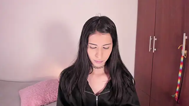 Snapshot of ScarlettRosetti chatting on October 2025 01:46:02 AM ScarlettRosetti online show from October 2025 01:46:02 AM