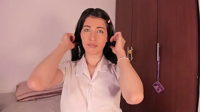 Snapshot of ScarlettRosetti chatting on October 2025 01:41:02 AM ScarlettRosetti online show from October 2025 01:41:02 AM