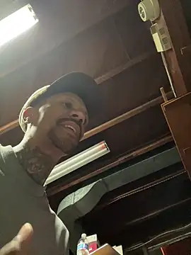 smuckle899 online show from March 2026 01:43:02 AM