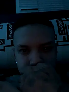 Snapshot of Johan_sb chatting on November 2025 06:14:01 AM Johan sb online show from November 2025 06:14:01 AM