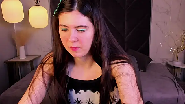 Amy Sparkle online show from November 2025 02:17:02 PM