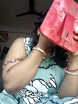 Deborbhavi222 online show from March 2026 09:34:02 AM