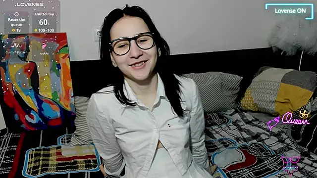 Snapshot of ChristinaFivePlus chatting on January 2026 06:01:01 PM ChristinaFivePlus online show from January 2026 06:01:01 PM