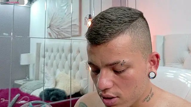 wildthor26 online show from February 2026 07:16:02 AM