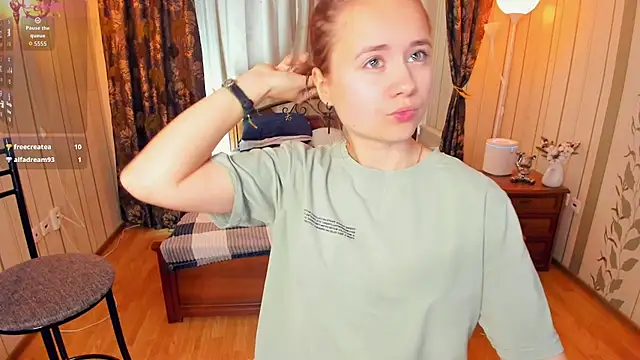 Crysta1Eva  online show from September 2025 07:46:01 AM