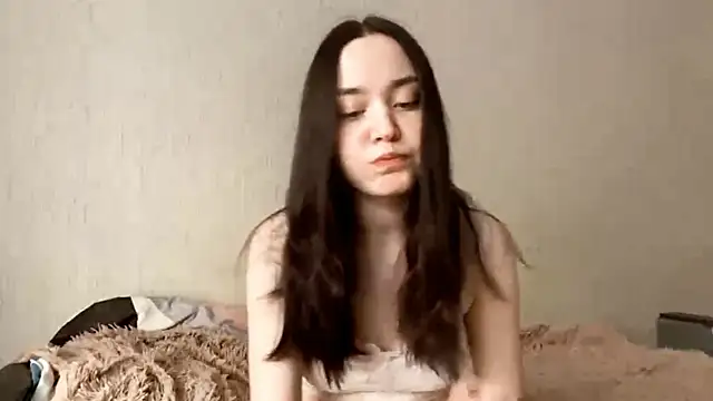 VividSienna online show from October 2025 09:10:01 AM