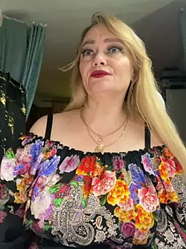 Sweet-blonde online show from May 2026 09:56:02 PM