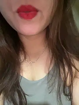 Lusi-sexy online show from April 2026 01:47:02 AM