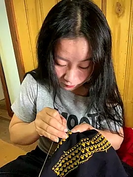 Snapshot of violet-00 chatting on October 2025 01:56:01 AM violet-00 online show from October 2025 01:56:01 AM