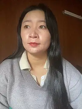 Snapshot of violet-00 chatting on October 2025 12:14:01 AM violet-00 online show from October 2025 12:14:01 AM