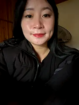 Snapshot of violet-00 chatting on October 2025 01:17:01 AM violet-00 online show from October 2025 01:17:01 AM