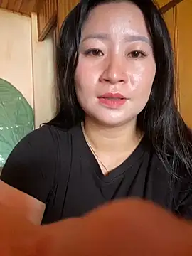 Snapshot of violet-00 chatting on October 2025 04:02:02 AM violet-00 online show from October 2025 04:02:02 AM