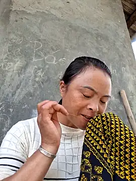 xuxulovezz online show from October 2025 02:55:01 AM