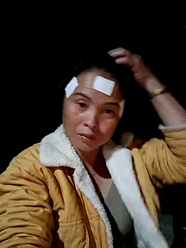 xuxulovezz online show from October 2025 11:55:01 AM