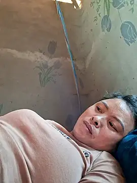 xuxulovezz online show from January 2026 05:44:01 AM