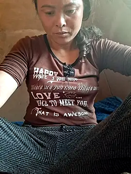 xuxulovezz online show from July 2026 04:18:01 AM