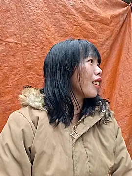 Snapshot of helenzz chatting on October 2025 01:22:01 AM helenzz online show from October 2025 01:22:01 AM