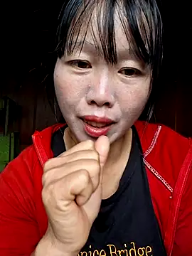 Snapshot of helenzz chatting on October 2025 01:50:02 AM helenzz online show from October 2025 01:50:02 AM