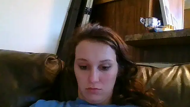 brunettebabexo3 online show from November 2025 05:03:01 PM