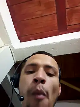 xxculiemos online show from September 2025 07:39:02 PM
