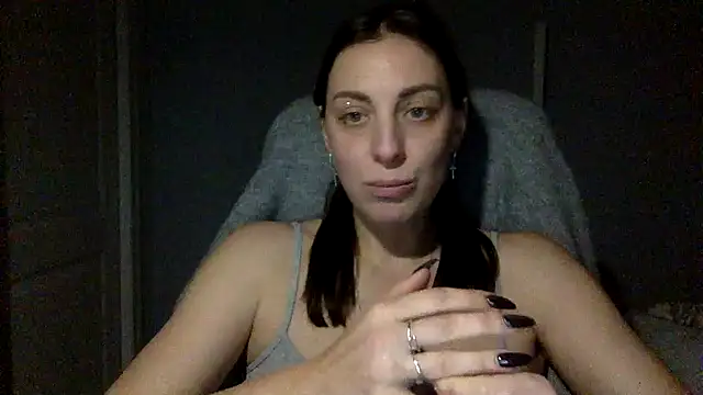 Snapshot of Myronell chatting on November 2025 06:13:01 PM Myronell online show from November 2025 06:13:01 PM