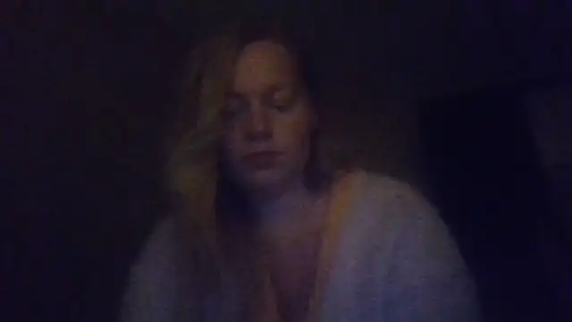 Snapshot of Faynoria chatting on October 2025 08:22:01 PM Faynoria online show from October 2025 08:22:01 PM