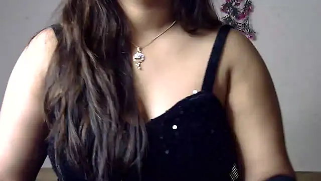 Snapshot of Aaliya02 chatting on June 2026 10:41:02 AM Aaliya02 online show from June 2026 10:41:02 AM