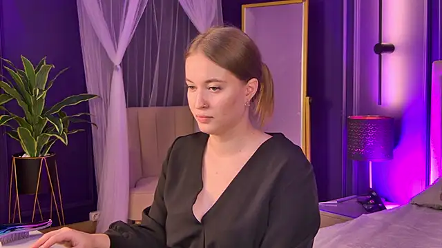 Eva Haris online show from September 2025 01:57:02 PM