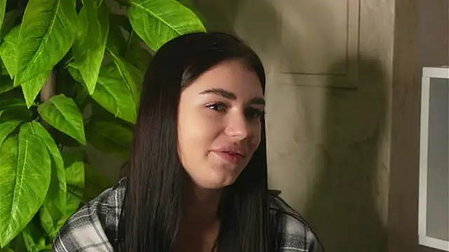 OliviaBoughan online show from September 2025 05:43:02 AM