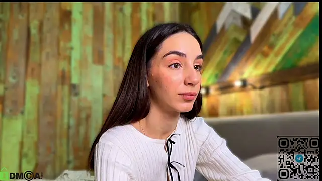 Snapshot of Elliizabeth chatting on October 2025 09:13:01 AM Elliizabeth online show from October 2025 09:13:01 AM