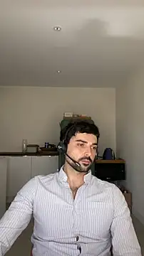 eauminerale online show from April 2026 12:16:02 PM