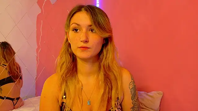 Snapshot of Anaayss_ chatting on October 2025 04:35:02 AM Anaayss online show from October 2025 04:35:02 AM