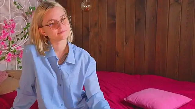 KelleDomin online show from October 2025 07:07:02 AM