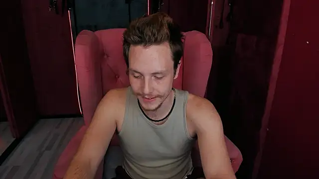 LeoMooree online show from November 2025 03:55:01 PM